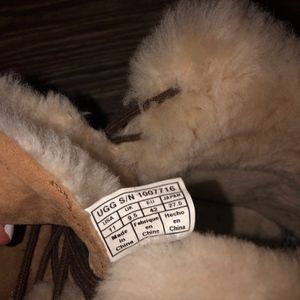 Ugg Slipper